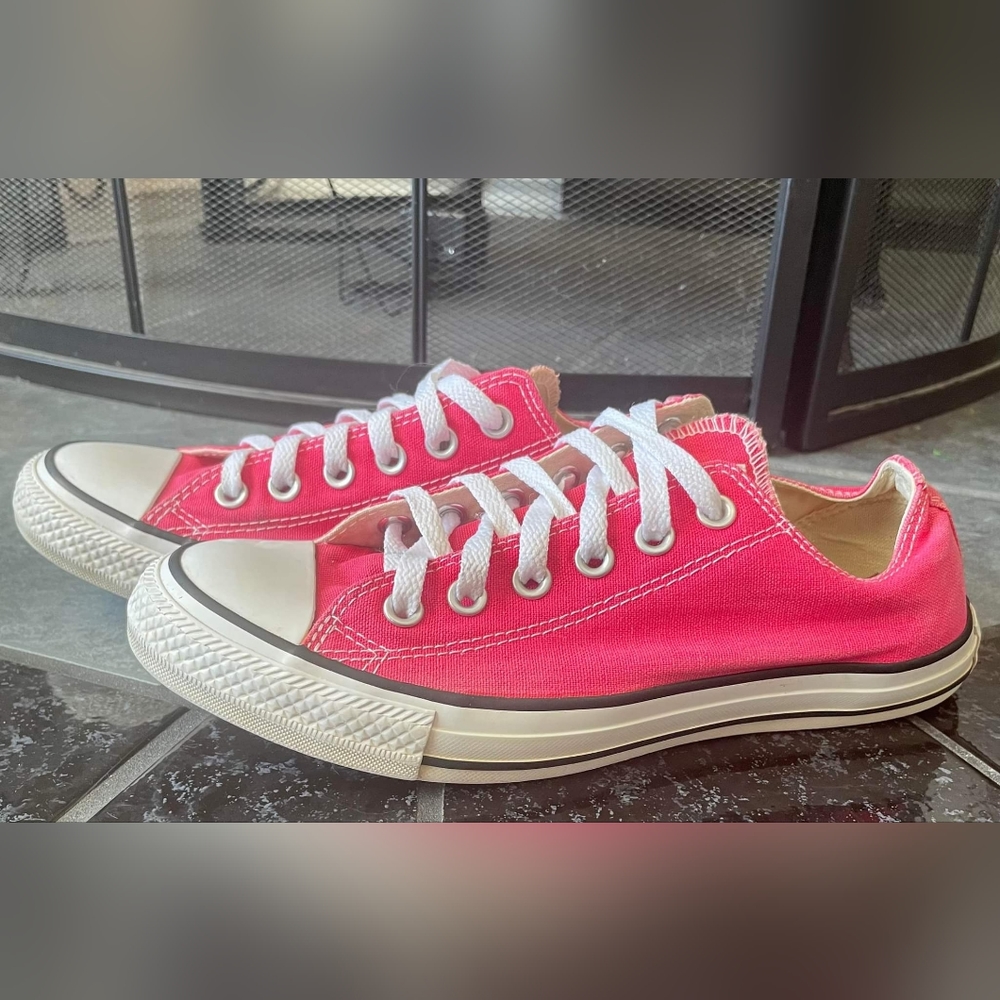 Pink Converse